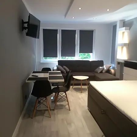 Apartament Art-deco 아파트 코워브제크