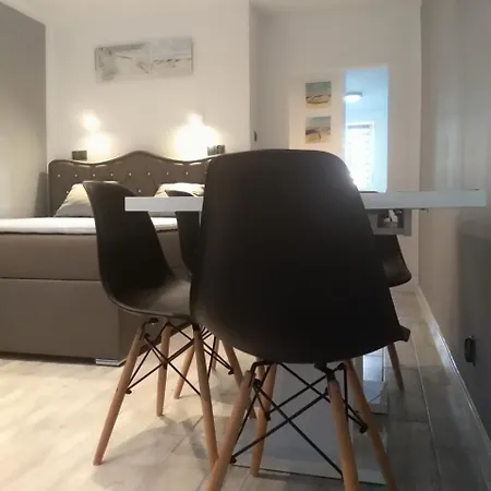 Apartament Art-deco 아파트 *